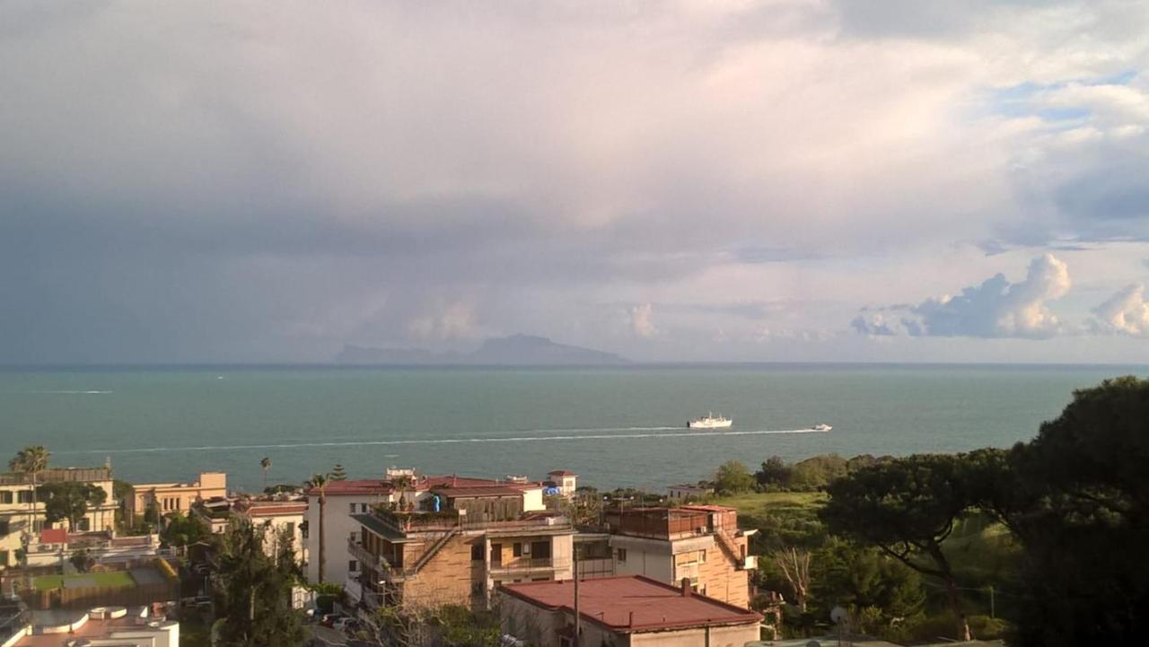 Posillipo: Soggiorno D'Incanto Lägenhet Neapel Exteriör bild