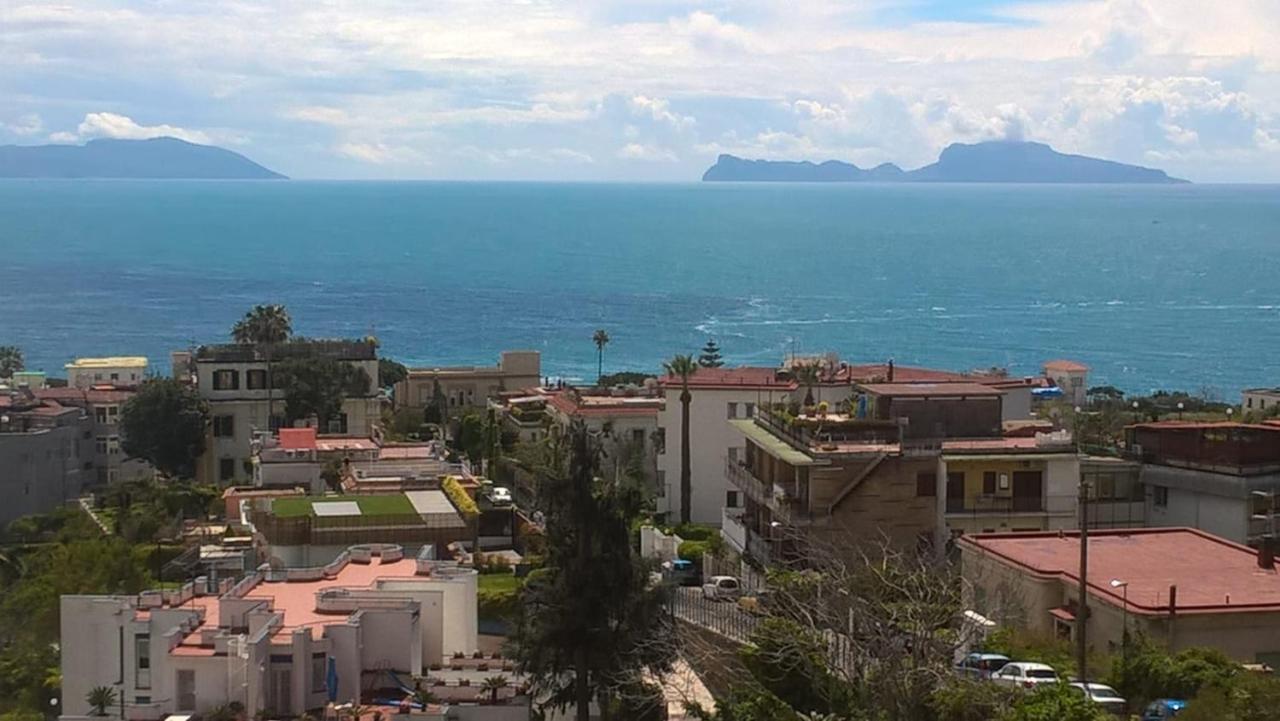 Posillipo: Soggiorno D'Incanto Lägenhet Neapel Exteriör bild