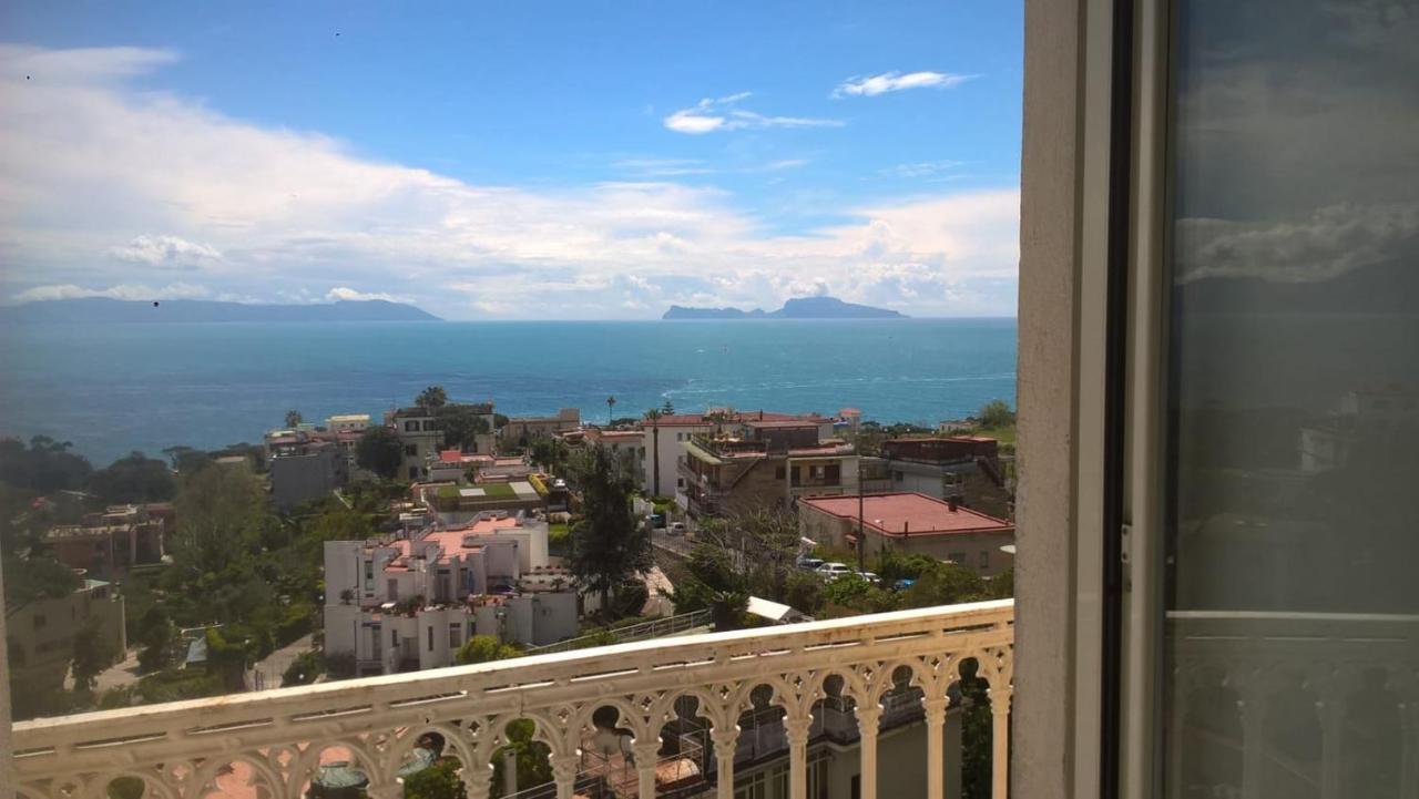 Posillipo: Soggiorno D'Incanto Lägenhet Neapel Exteriör bild
