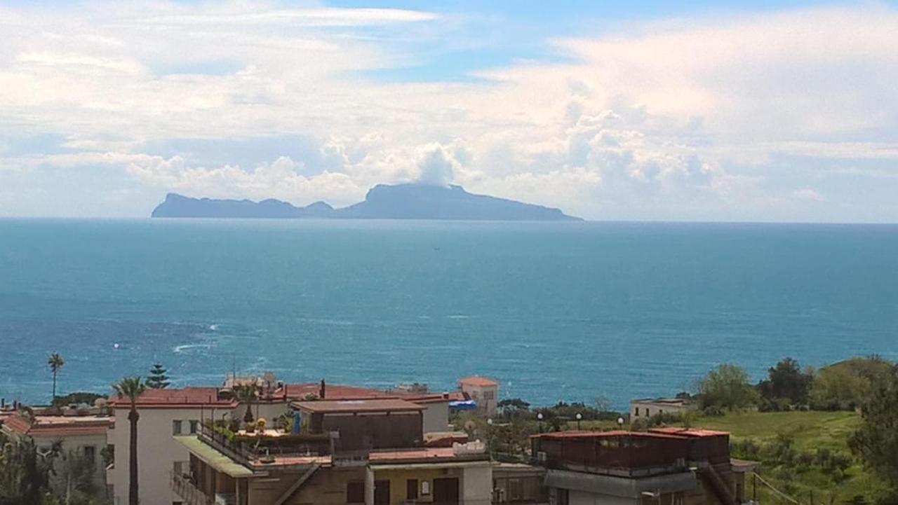 Posillipo: Soggiorno D'Incanto Lägenhet Neapel Exteriör bild